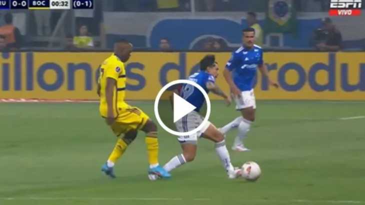 VIDEO | Por una dura patada, Luis Advíncula fue expulsado ¡a los 9 segundos! contra Cruzeiro